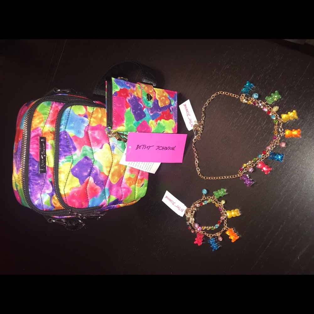 Betsey Johnson Gummy Bearssss!!! PERFECT HOLIDAY GIFT SET!